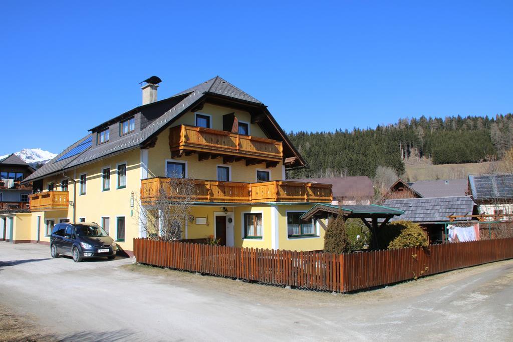 Haus Dorfer Bed & Breakfast Mariapfarr Exterior foto