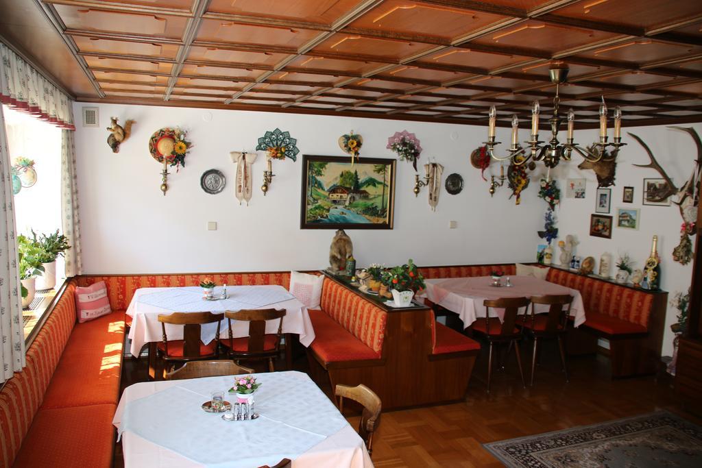Haus Dorfer Bed & Breakfast Mariapfarr Exterior foto