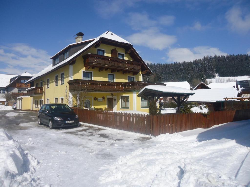 Haus Dorfer Bed & Breakfast Mariapfarr Exterior foto