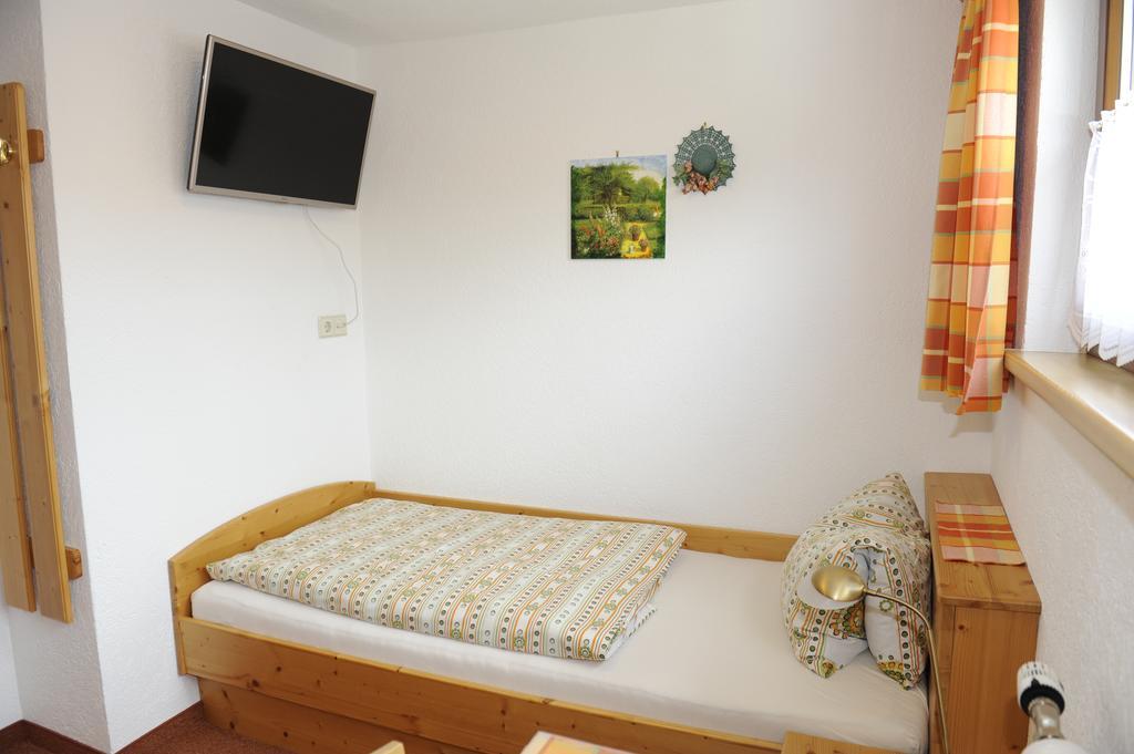 Haus Dorfer Bed & Breakfast Mariapfarr Exterior foto