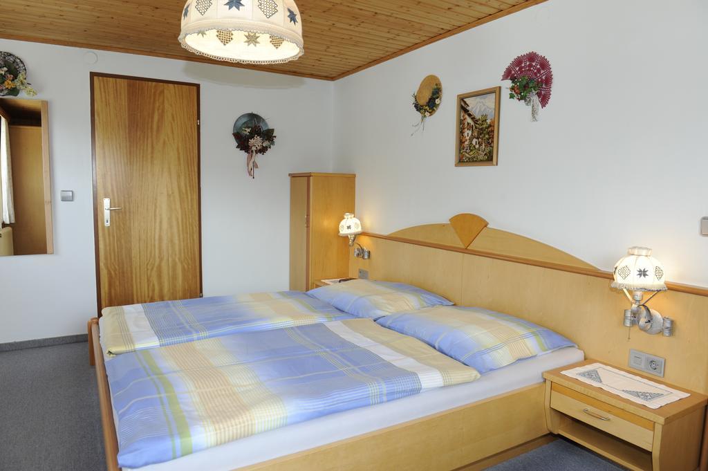 Haus Dorfer Bed & Breakfast Mariapfarr Exterior foto