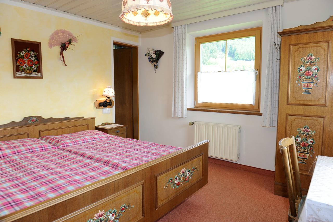 Haus Dorfer Bed & Breakfast Mariapfarr Exterior foto