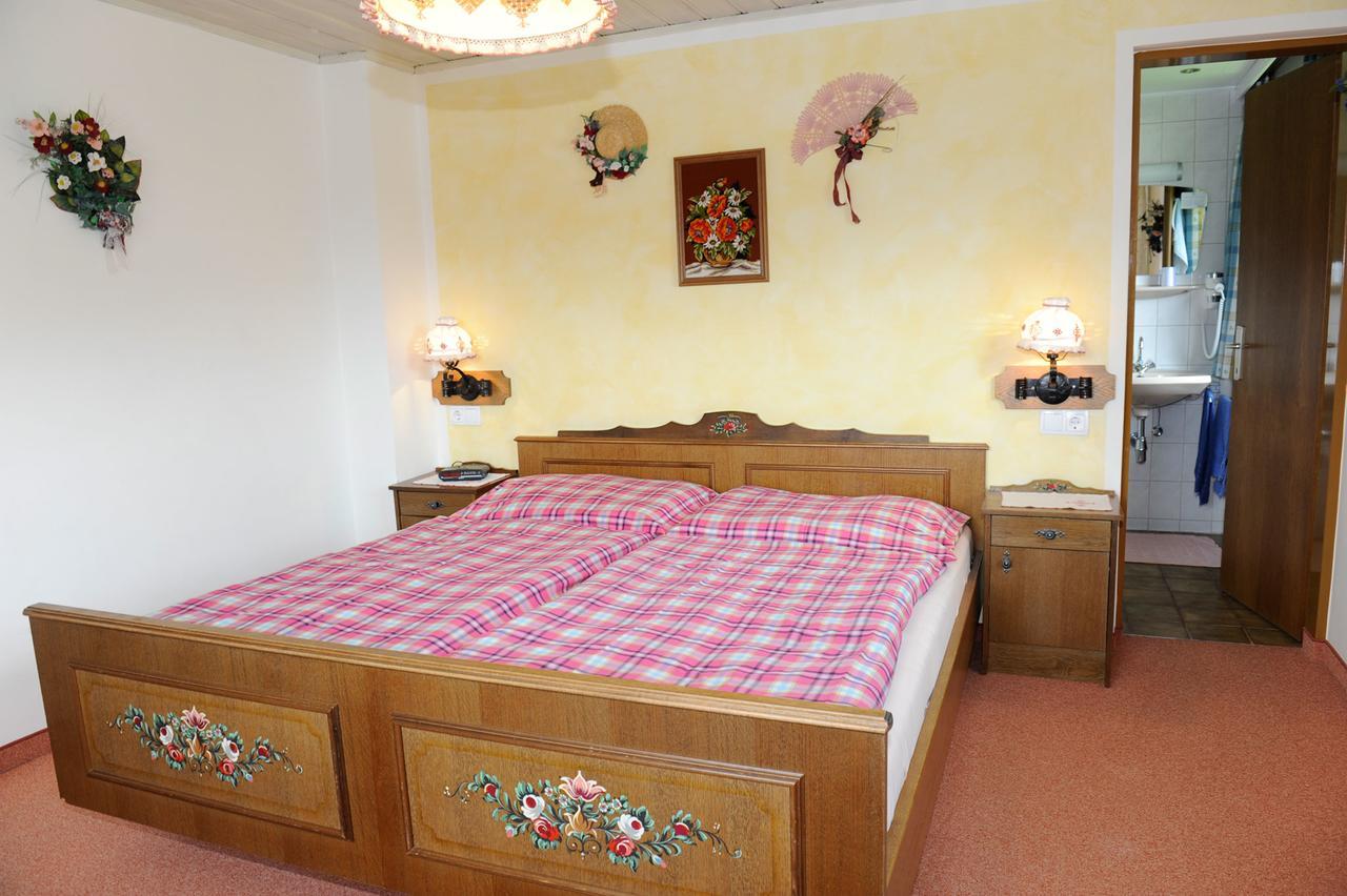 Haus Dorfer Bed & Breakfast Mariapfarr Exterior foto