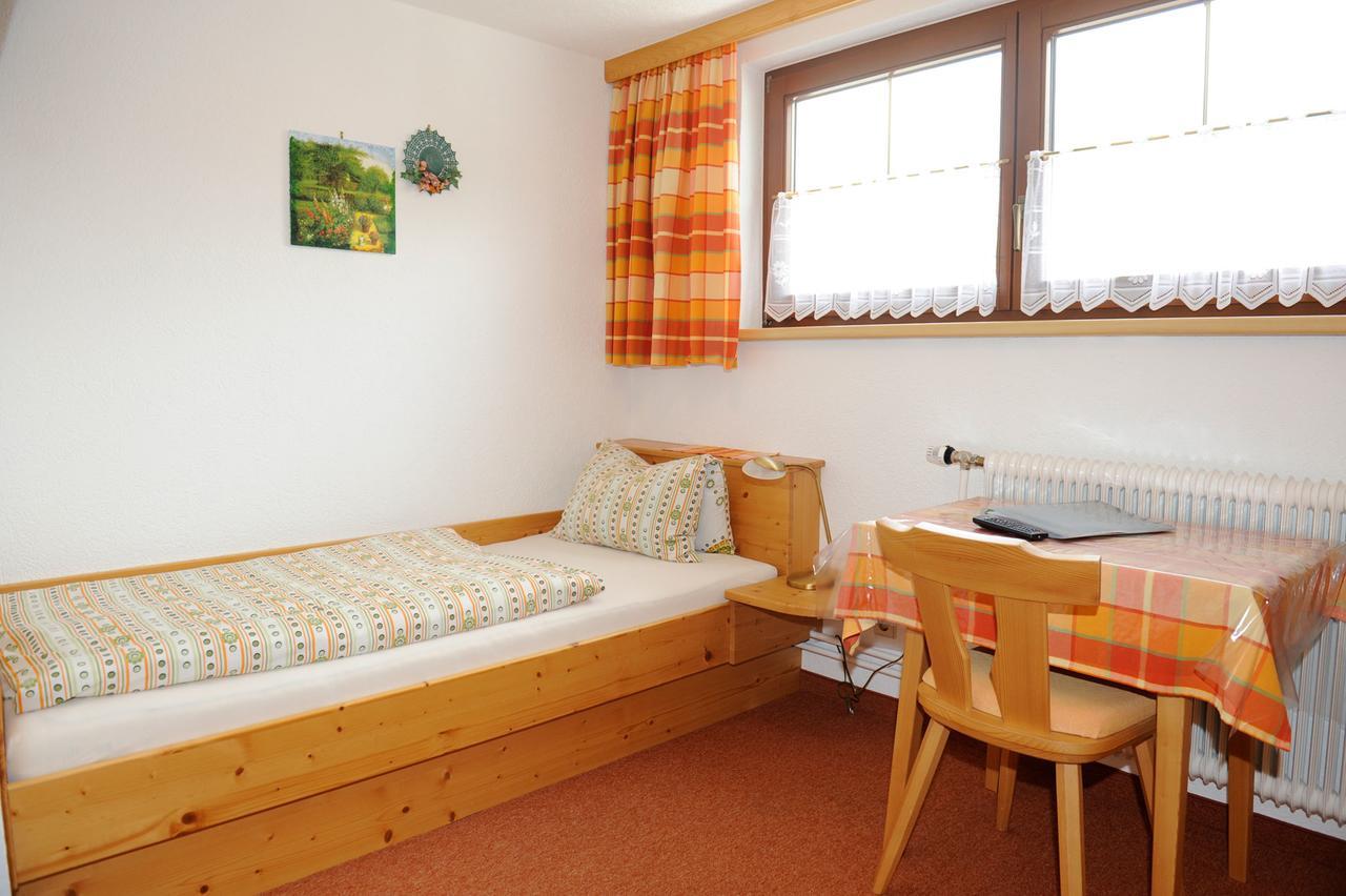 Haus Dorfer Bed & Breakfast Mariapfarr Exterior foto