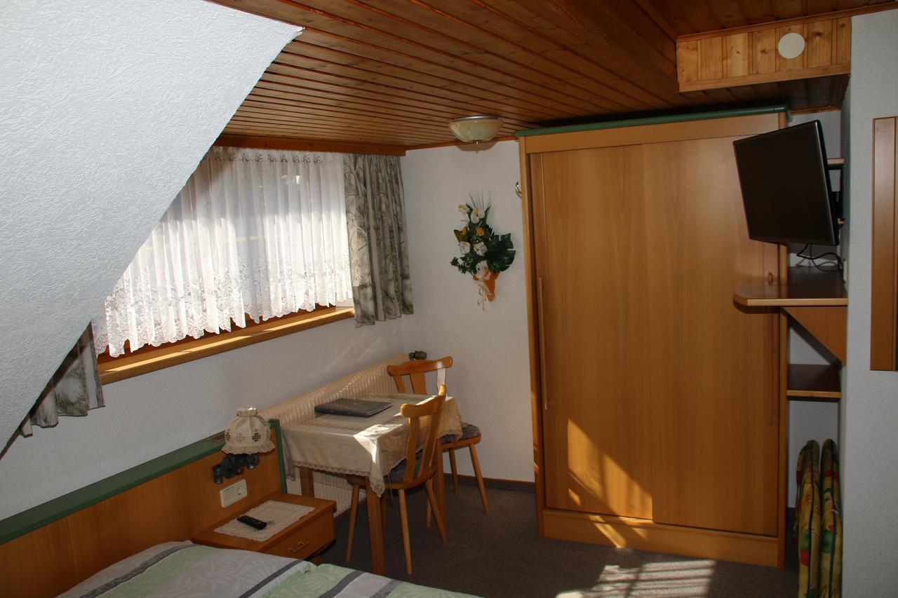 Haus Dorfer Bed & Breakfast Mariapfarr Exterior foto