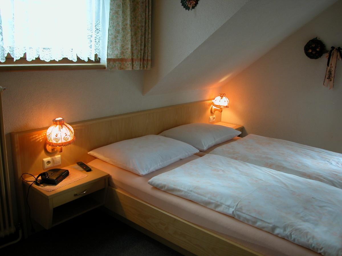 Haus Dorfer Bed & Breakfast Mariapfarr Exterior foto